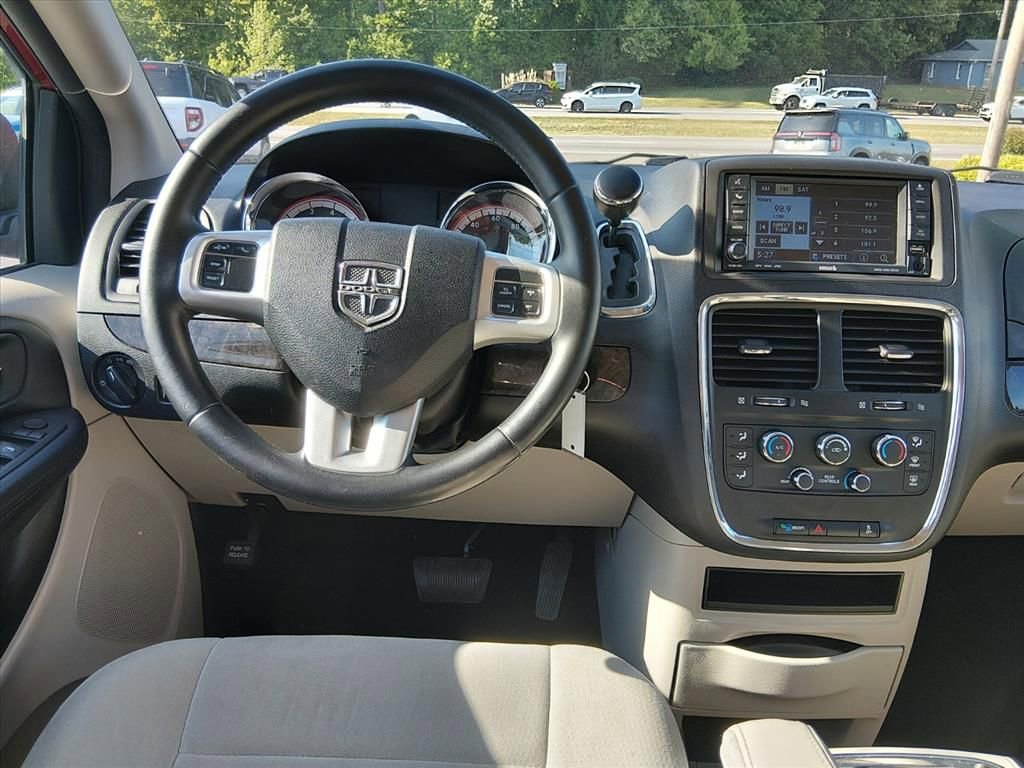 Used 2011 Dodge Grand Caravan Mainstreet w/ PWR Convenience Group FWD image 14