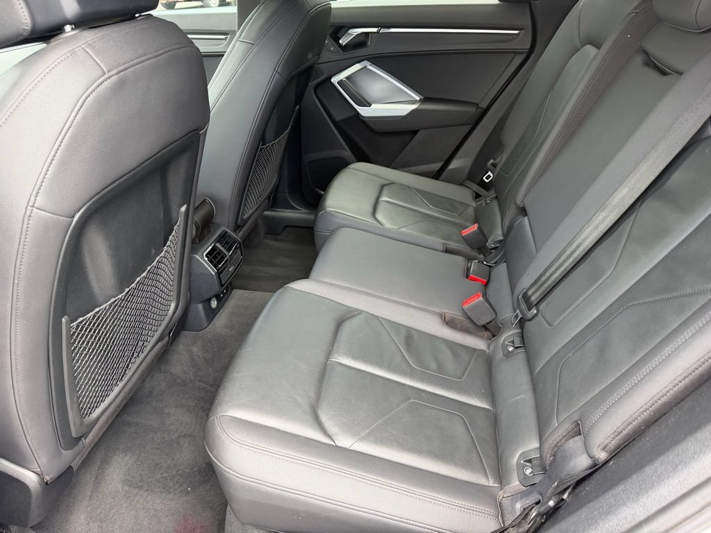 Used 2019 Audi Q3 2.0T Premium w/ Convenience Package AWD/4WD image 15