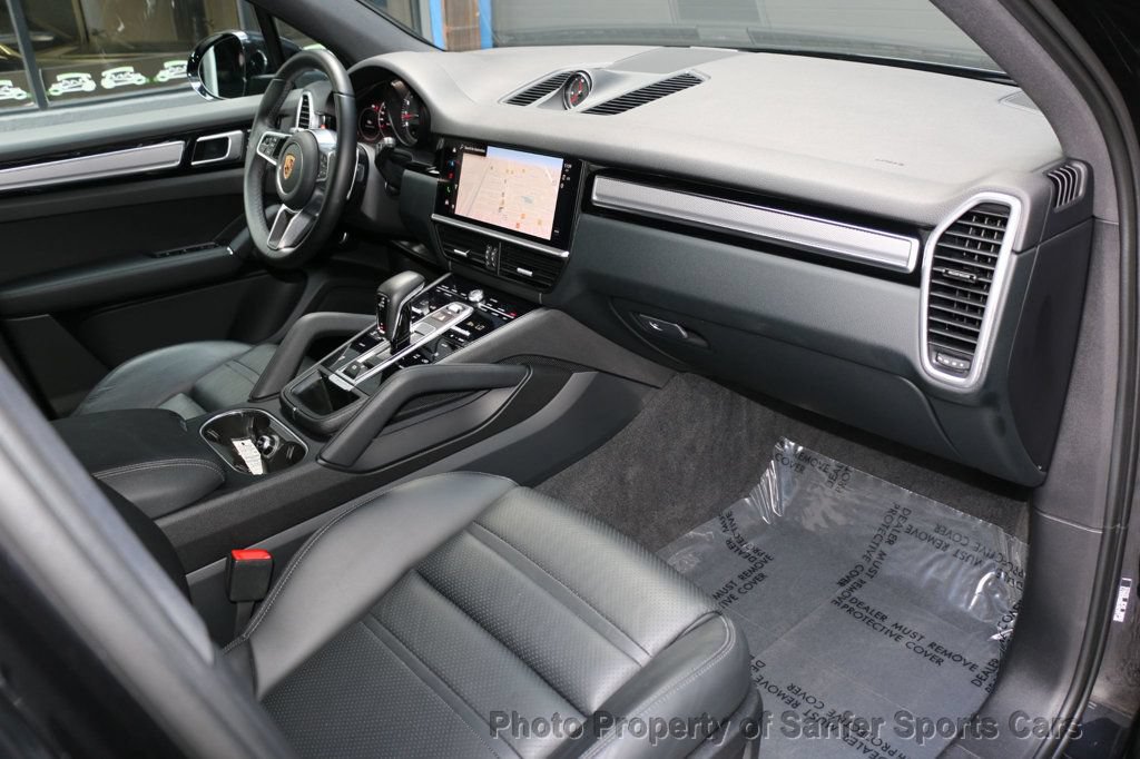 Used 2022 Porsche Cayenne Platinum Edition AWD/4WD image 25