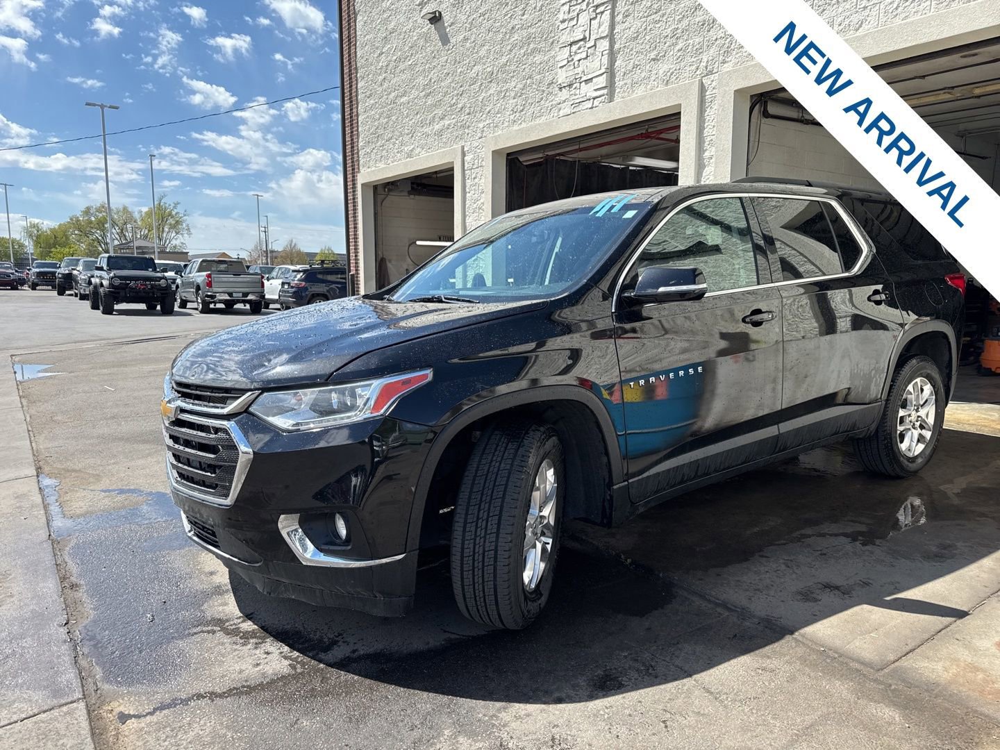 Used 2020 Chevrolet Traverse LT image 4