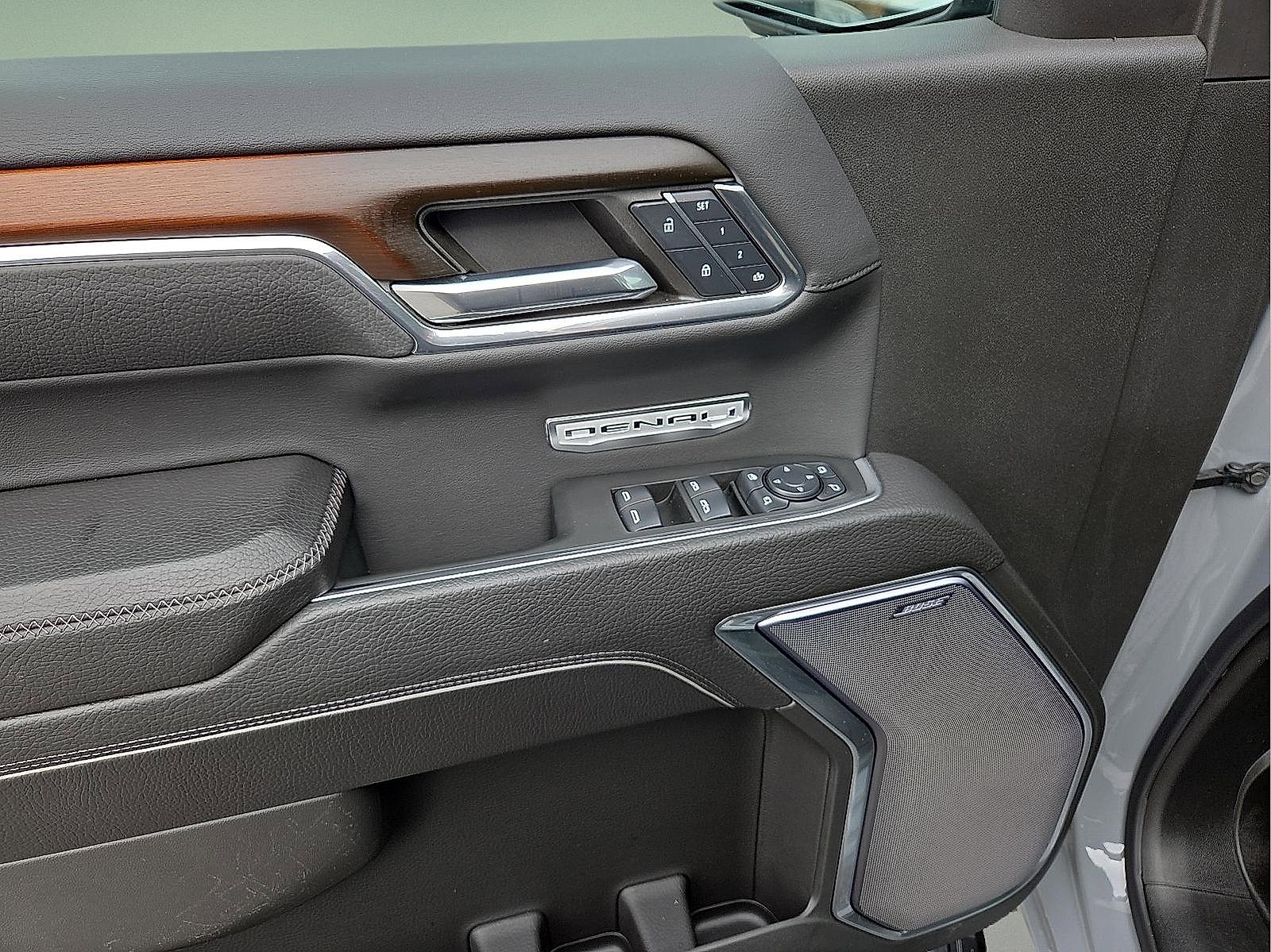 Used 2024 GMC Sierra 1500 Denali w/ Denali Reserve Package image 15