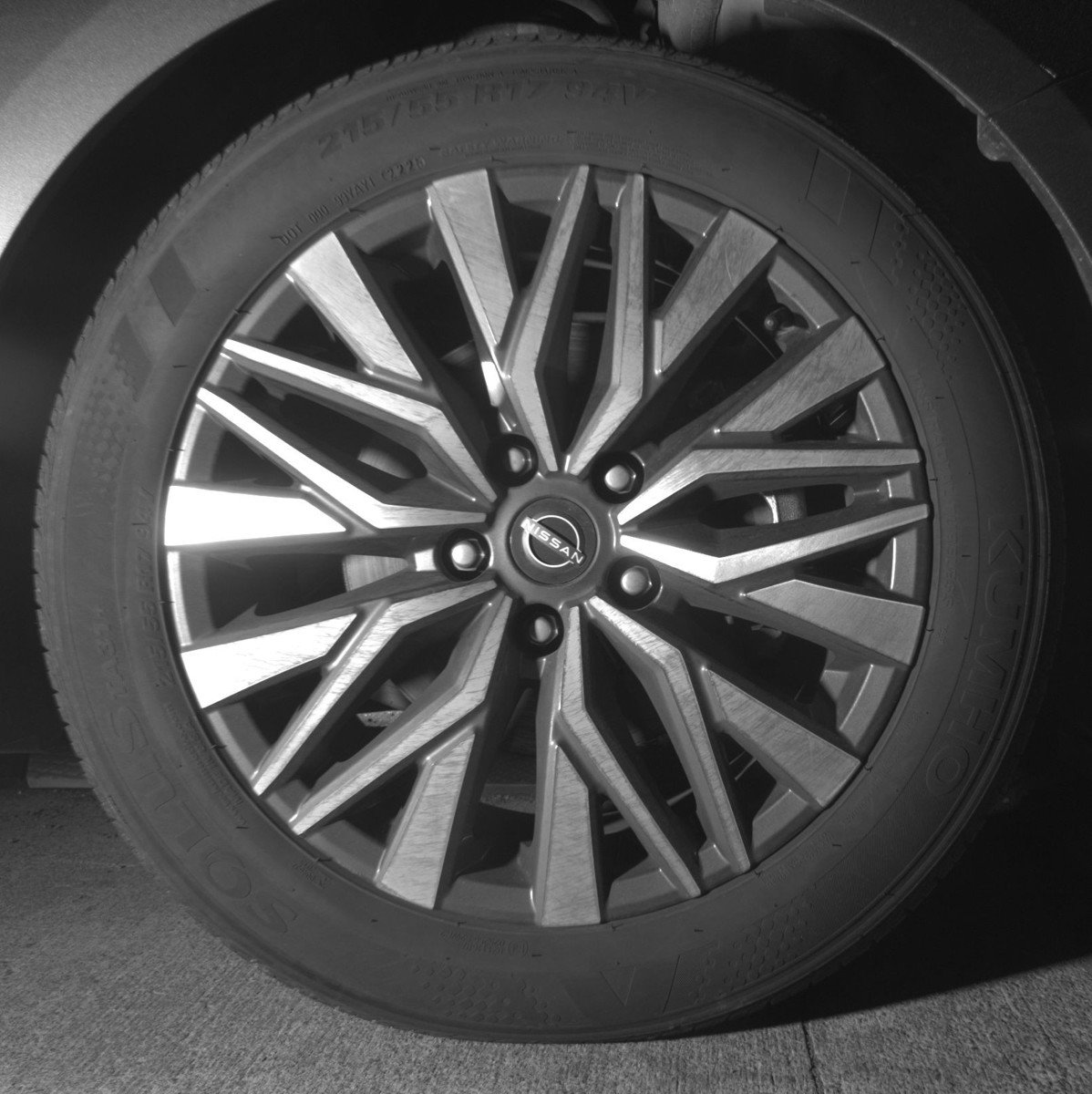 Used 2025 Nissan Altima 2.5 SV image 13