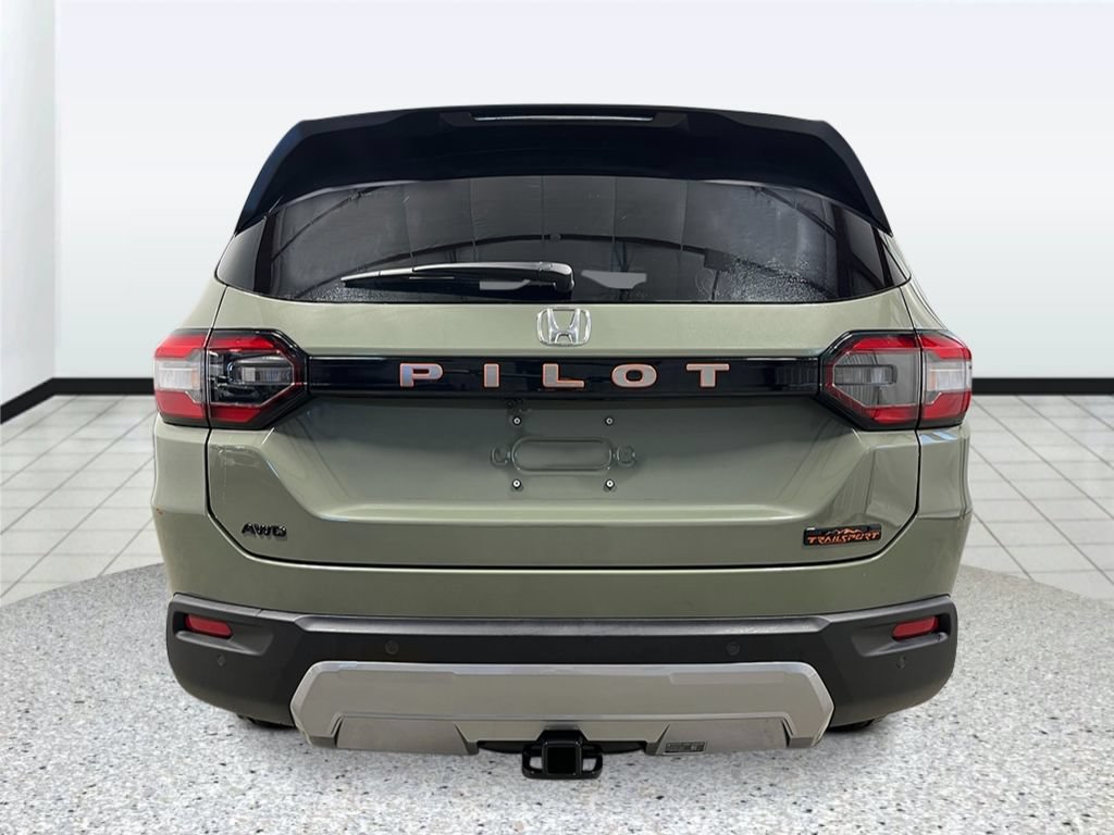 New 2026 Honda Pilot TrailSport image 4