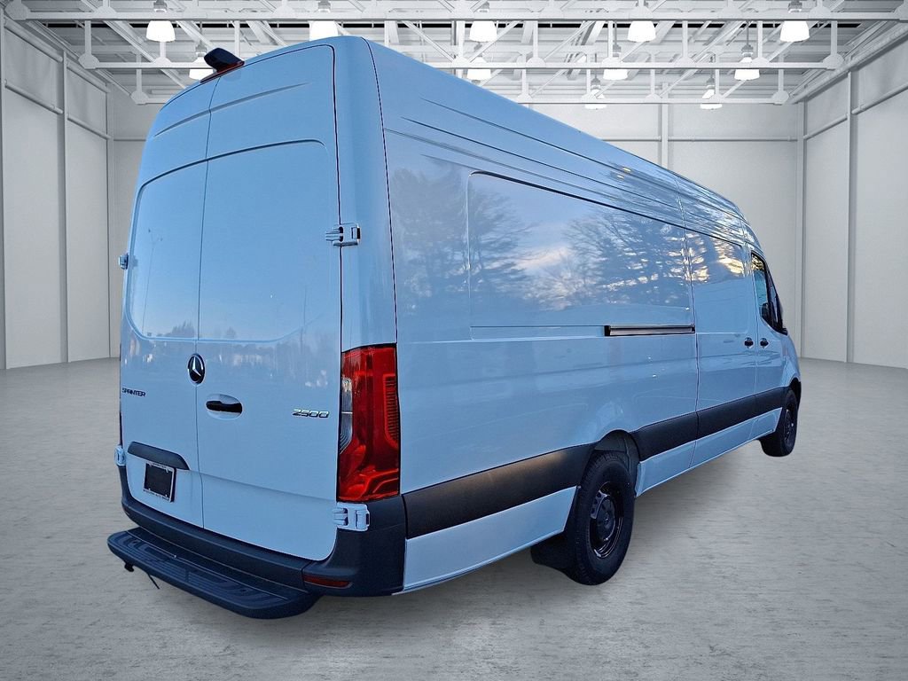 New 2025 Mercedes-Benz Sprinter 2500 image 3