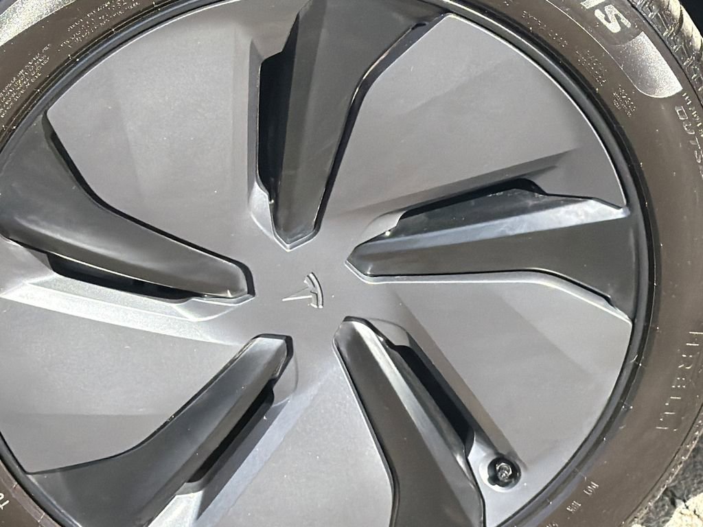 Used 2026 Tesla Model Y Long Range image 7