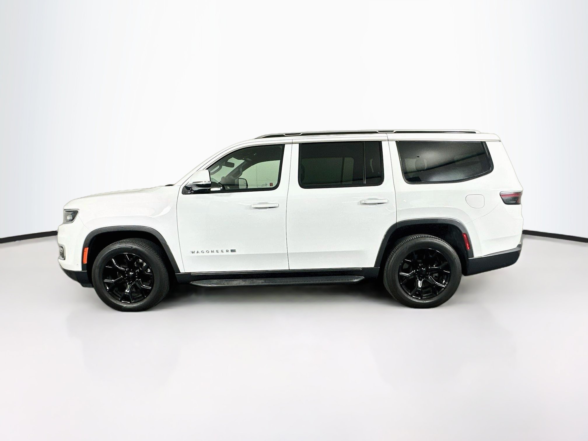 Used 2022 Jeep Wagoneer Series II AWD/4WD image 4