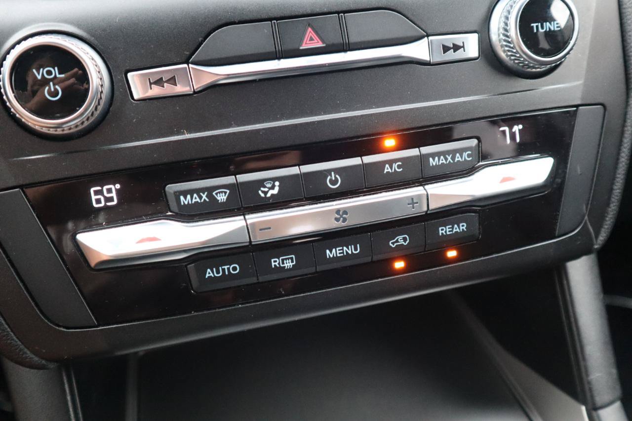 Used 2020 Ford Explorer XLT AWD/4WD image 86