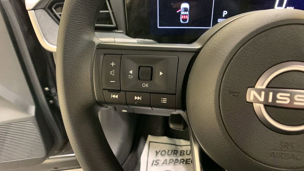 Used 2025 Nissan Kicks SV w/ SV Premium Package image 28