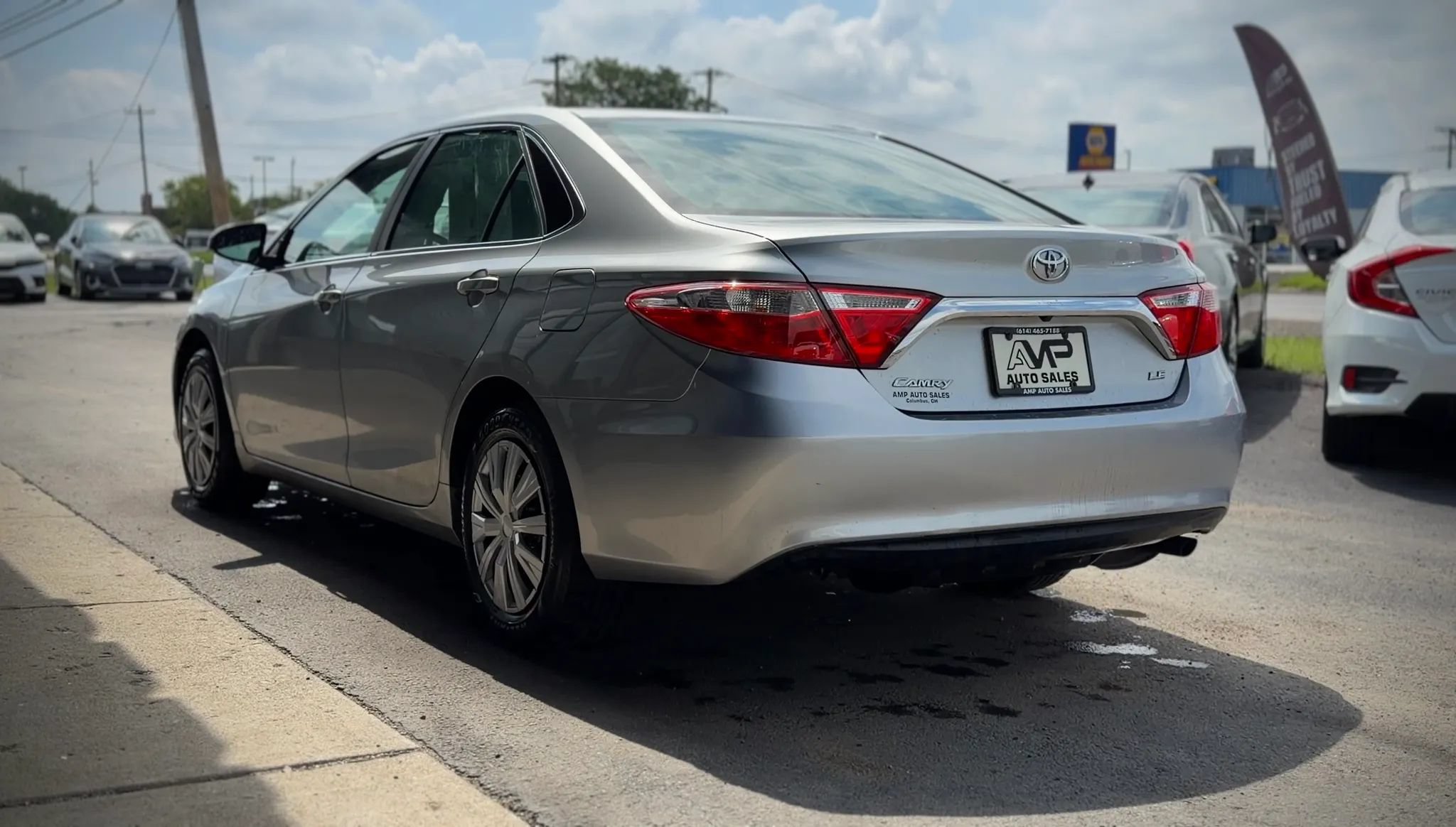 Used 2017 Toyota Camry LE FWD image 4