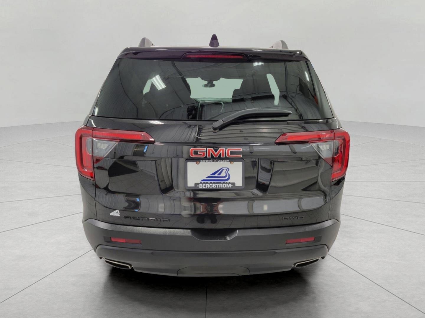 Used 2023 GMC Acadia SLE w/ Driver Convenience Package image 26
