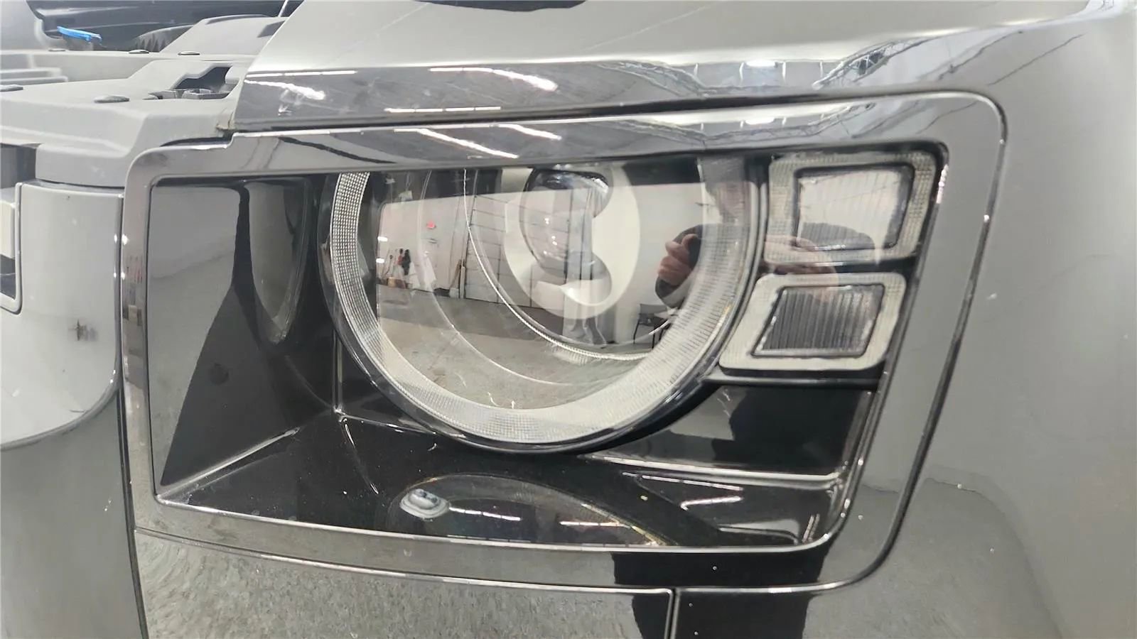 Used 2022 Land Rover Defender 90 V8 image 14