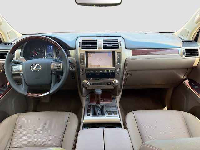 Used 2015 Lexus GX 460 w/ Premium Package AWD/4WD image 16