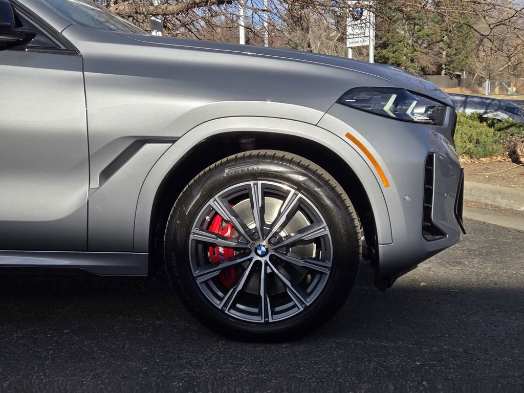 New 2026 BMW X6 M60i w/ Climate Comfort Package image 9