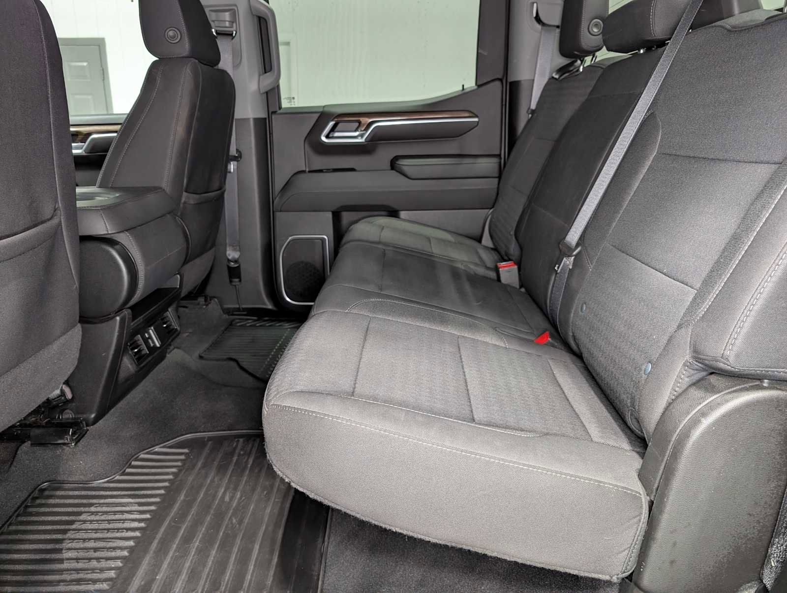 Certified 2022 Chevrolet Silverado 1500 LT AWD/4WD image 22