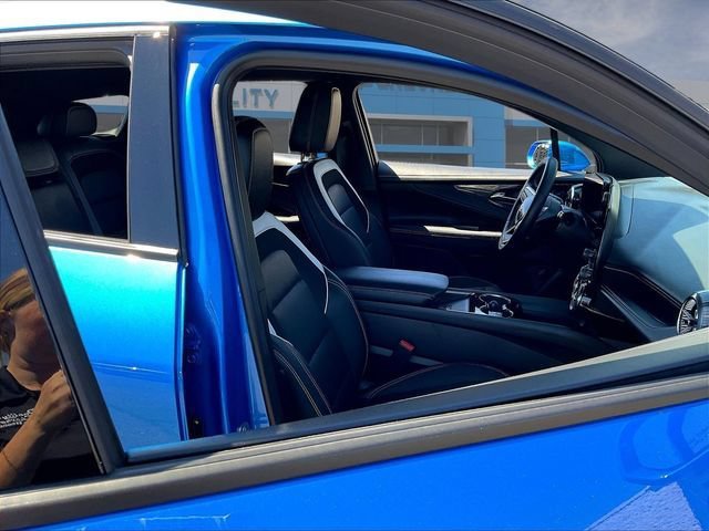 Certified 2024 Chevrolet Blazer EV LT AWD/4WD image 30