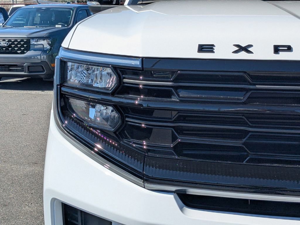 New 2026 Ford Expedition Platinum w/ Stealth Appearance Package image 10