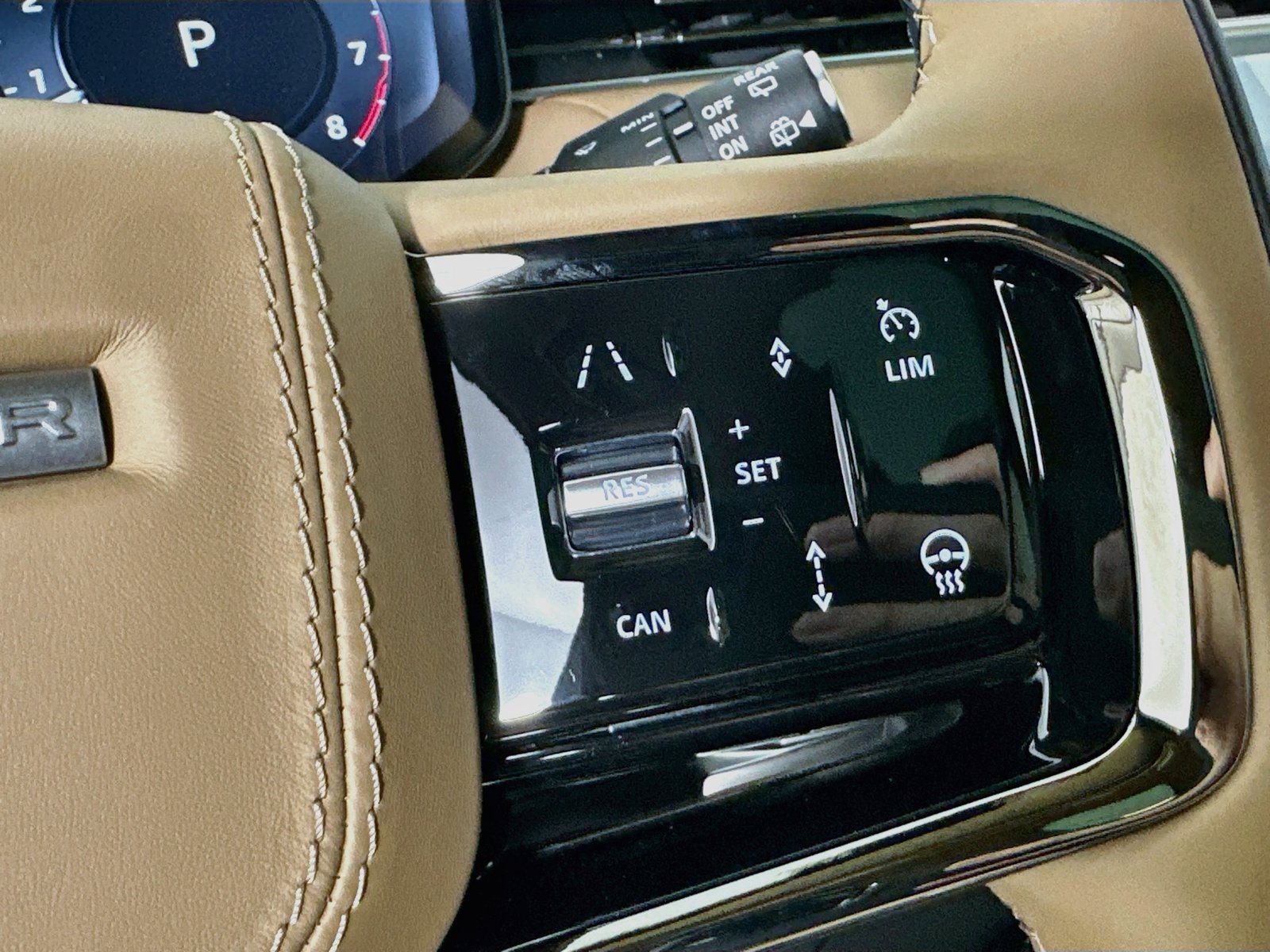New 2027 Land Rover Range Rover Sport Dynamic SE AWD/4WD image 19