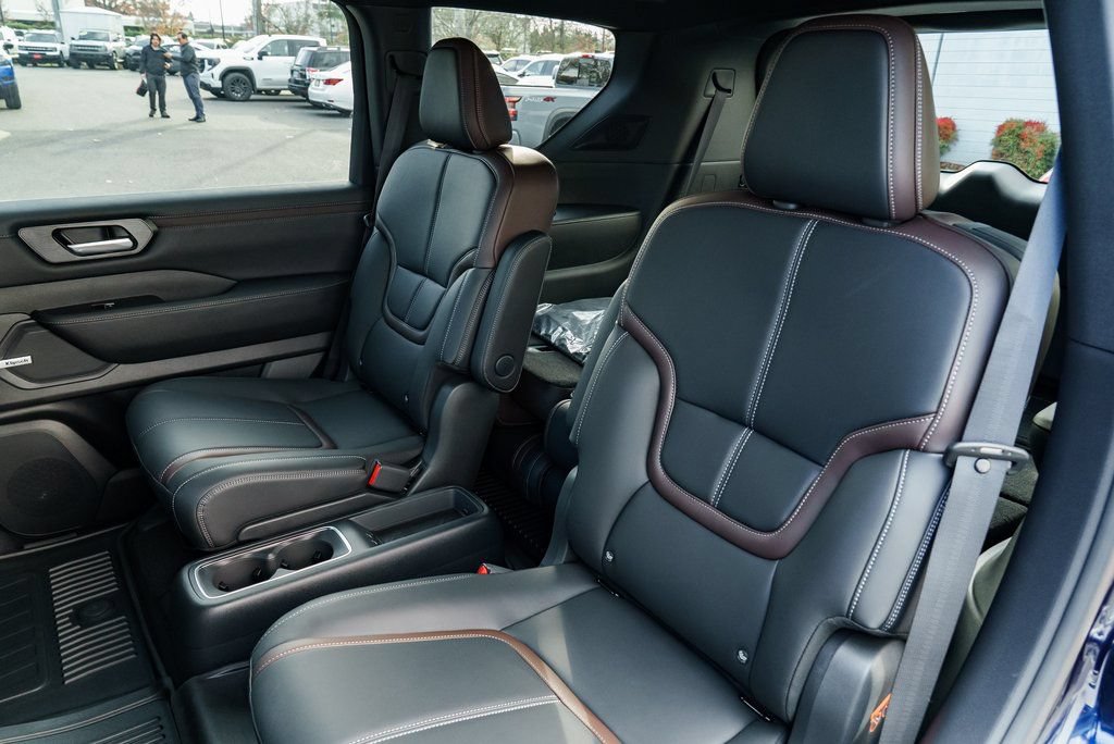 New 2026 Nissan Armada SL w/ Captain's Chari Seat Package AWD/4WD image 24