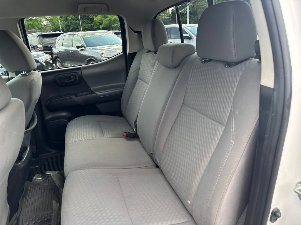 Used 2020 Toyota Tacoma SR AWD/4WD image 34