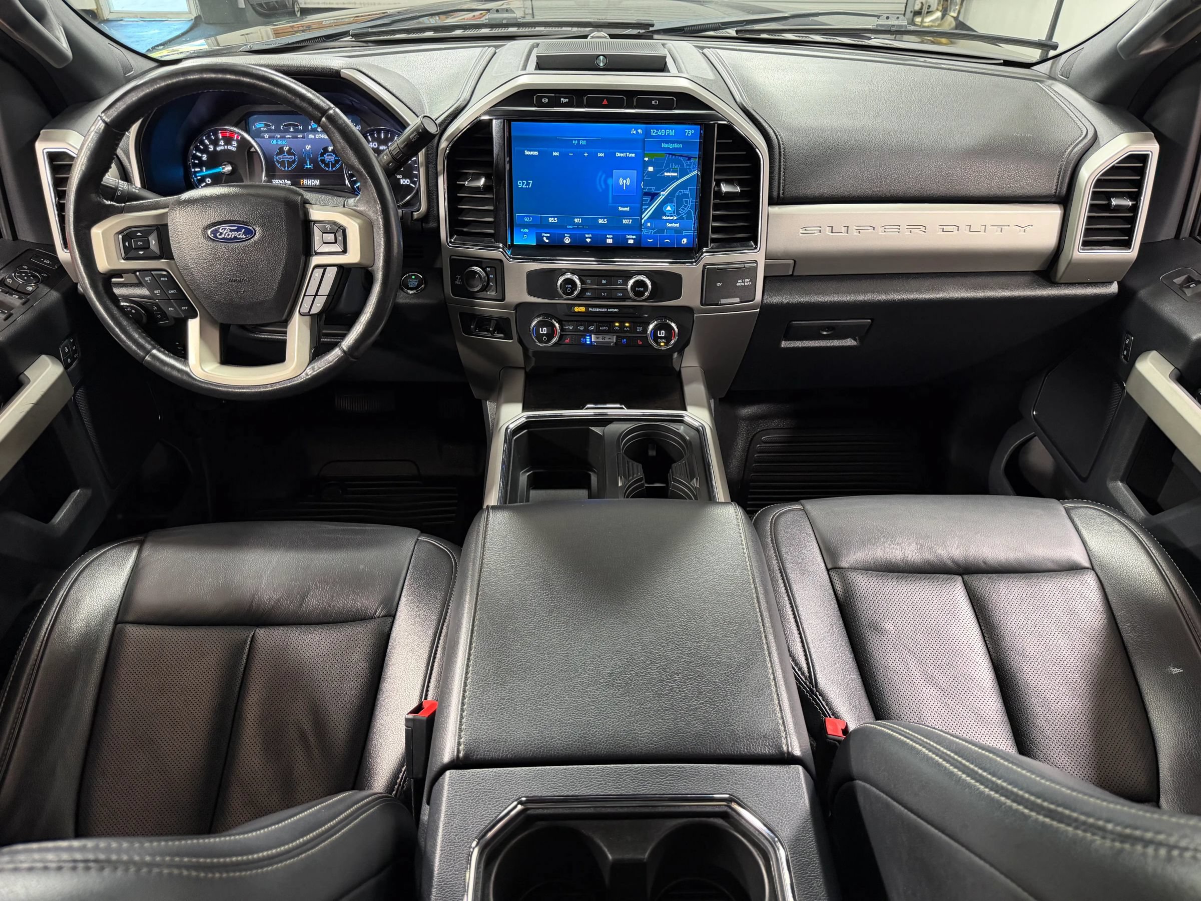 Used 2022 Ford F350 Lariat w/ Lariat Ultimate Package AWD/4WD image 24