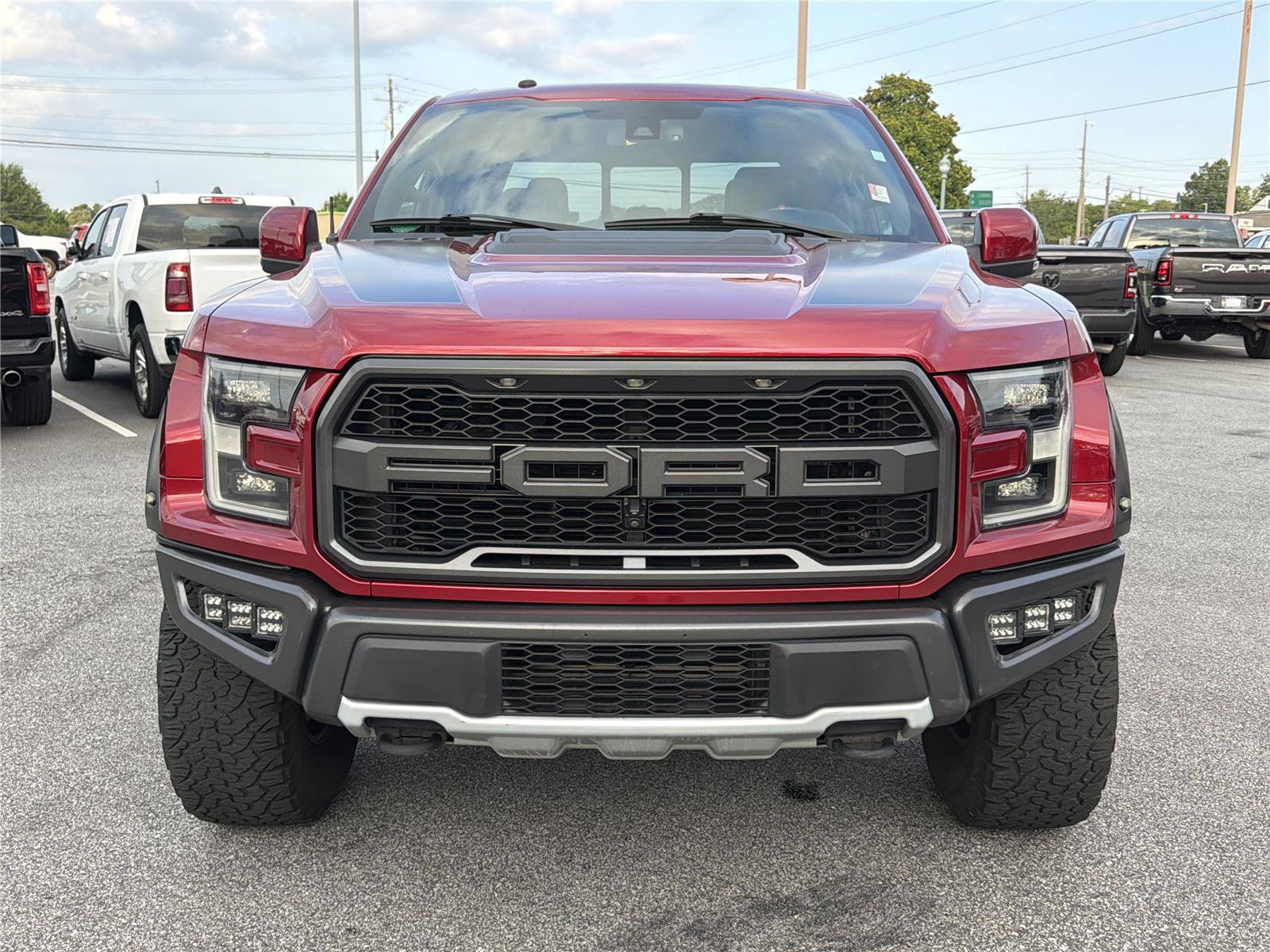 Used 2018 Ford F150 Raptor w/ Equipment Group 802A Luxury AWD/4WD image 3