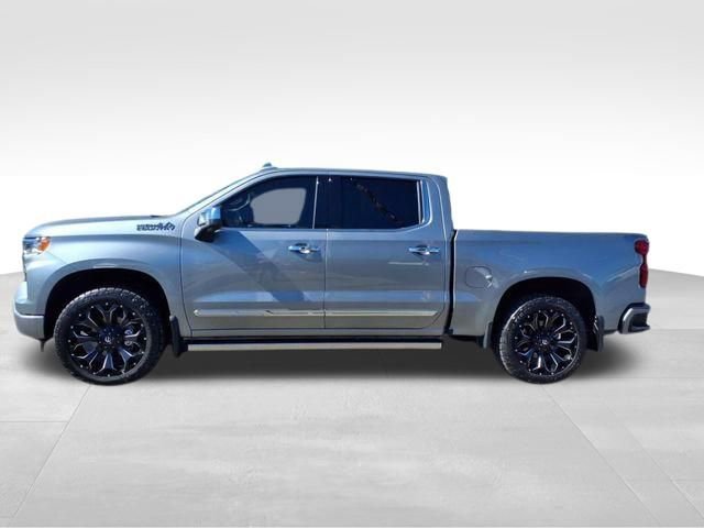 Used 2025 Chevrolet Silverado 1500 High Country w/ Technology Package AWD/4WD image 8