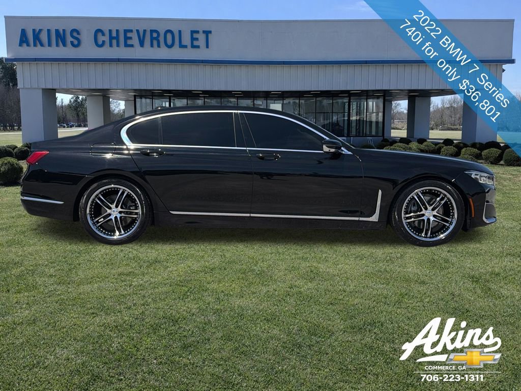 Used 2022 BMW 740i w/ Premium Package RWD image 6