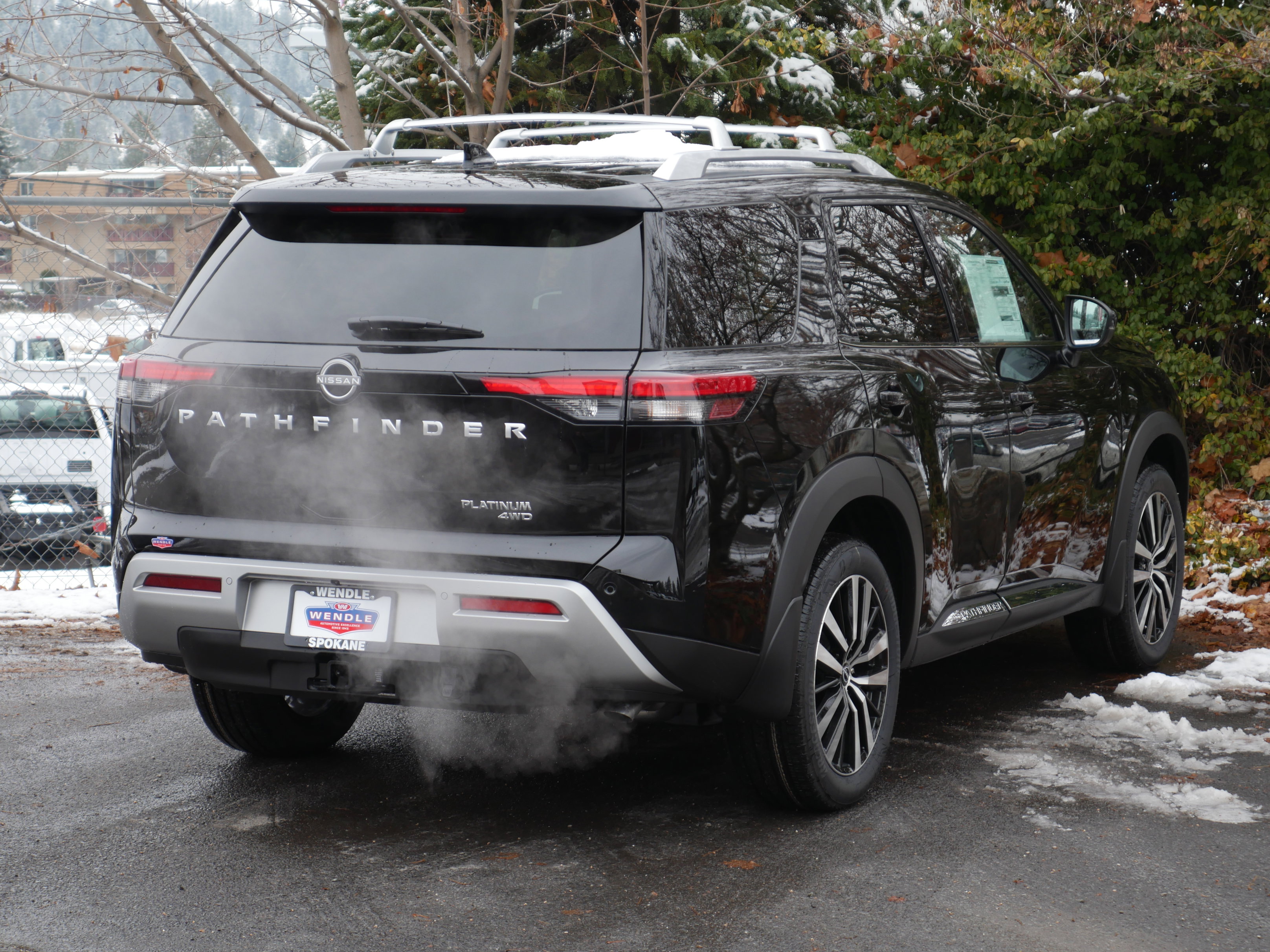 Certified 2025 Nissan Pathfinder Platinum w/ Cargo Package image 28