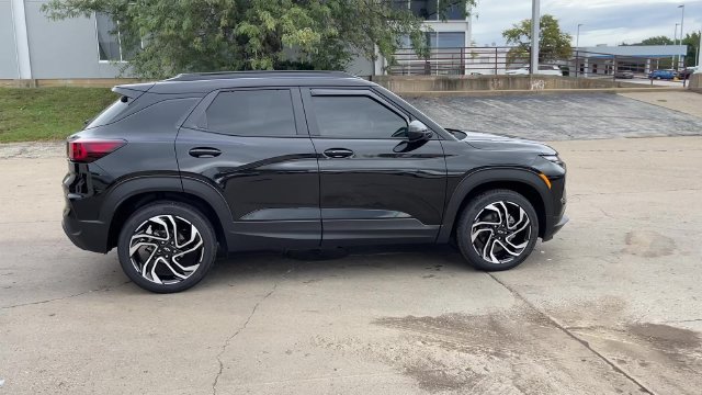 Used 2026 Chevrolet TrailBlazer RS w/ Convenience Package AWD/4WD image 9