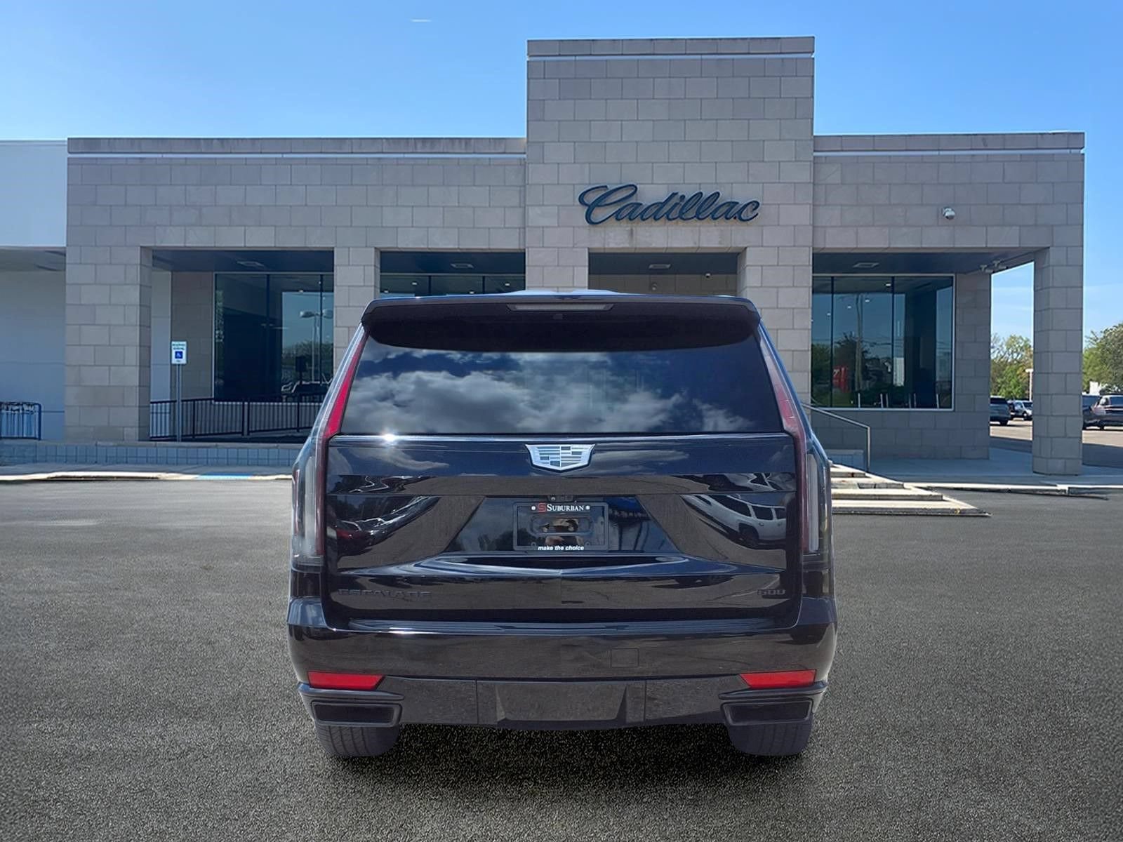 Used 2024 Cadillac Escalade ESV Sport Platinum w/ LPO, ONYX Package AWD/4WD image 5