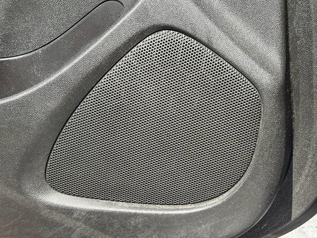 Used 2018 Chevrolet Malibu LT image 44