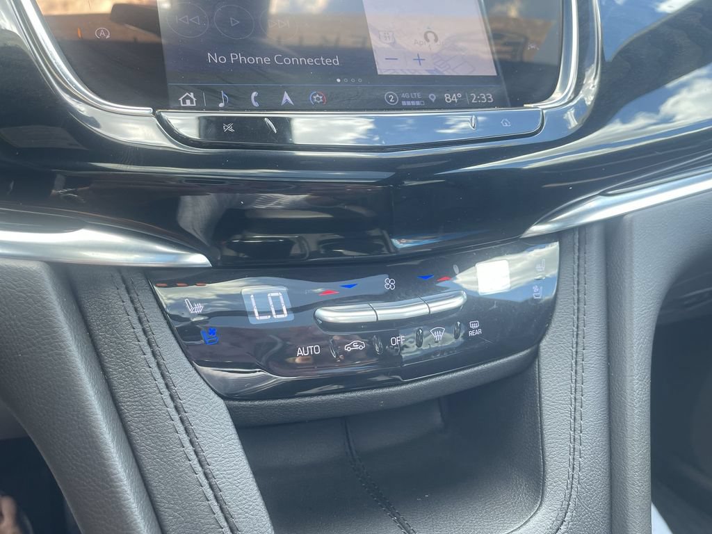 Certified 2023 Cadillac XT6 Premium Luxury w/ LPO, Floor Liner Package AWD/4WD image 27