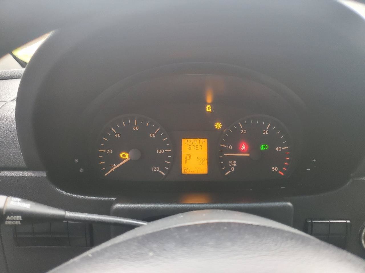 Used 2012 Freightliner Sprinter 2500 RWD image 18