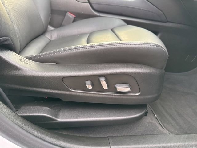 Certified 2024 Cadillac XT6 Sport w/ LPO, Floor Liner Package image 31