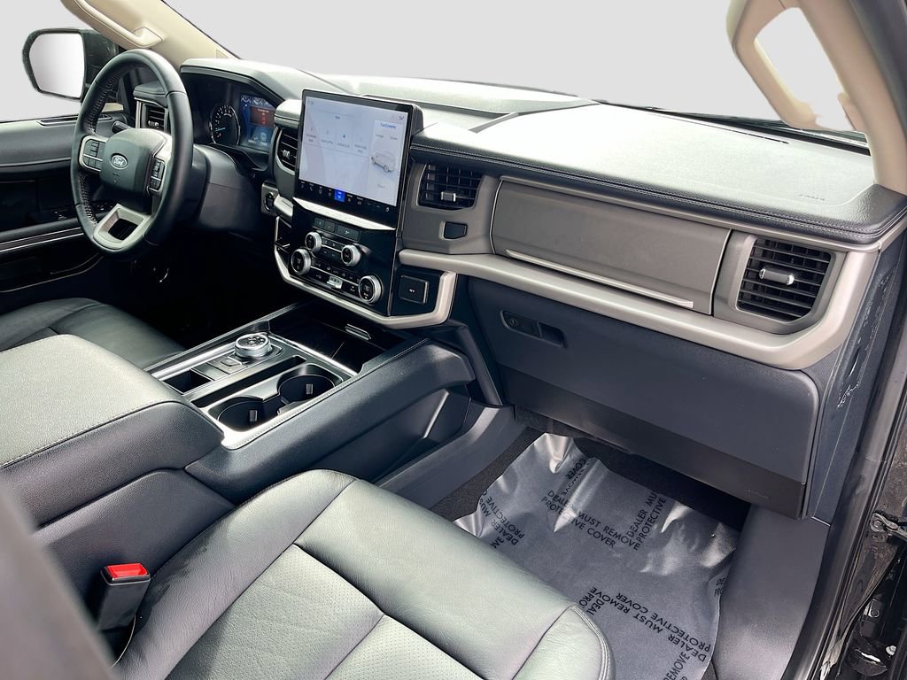 Used 2023 Ford Expedition XLT RWD image 29