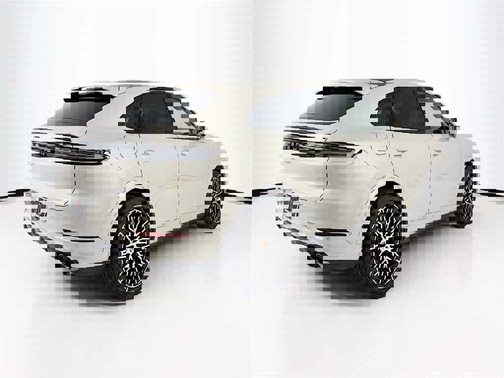 New 2026 Porsche Cayenne image 9