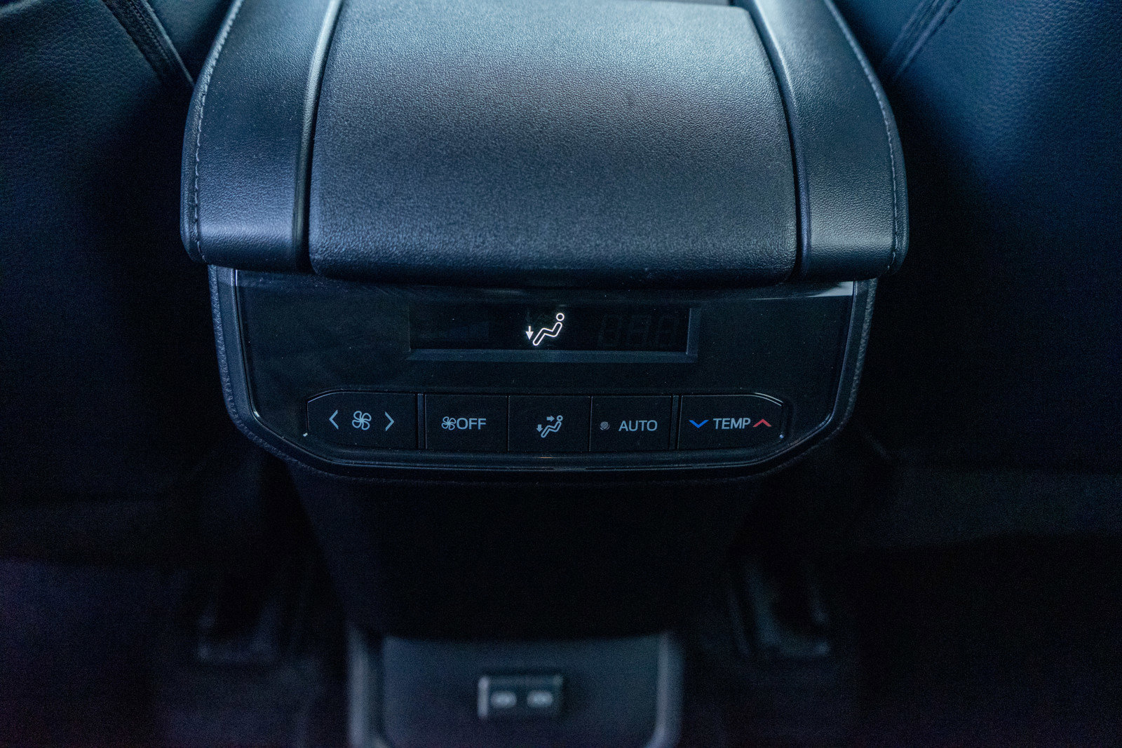 Used 2025 Toyota Highlander XLE image 31