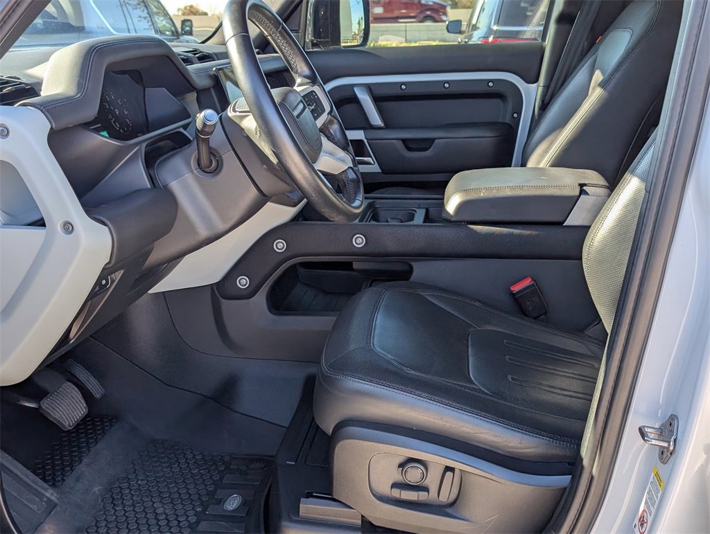 Used 2022 Land Rover Defender 110 X-Dynamic HSE image 13