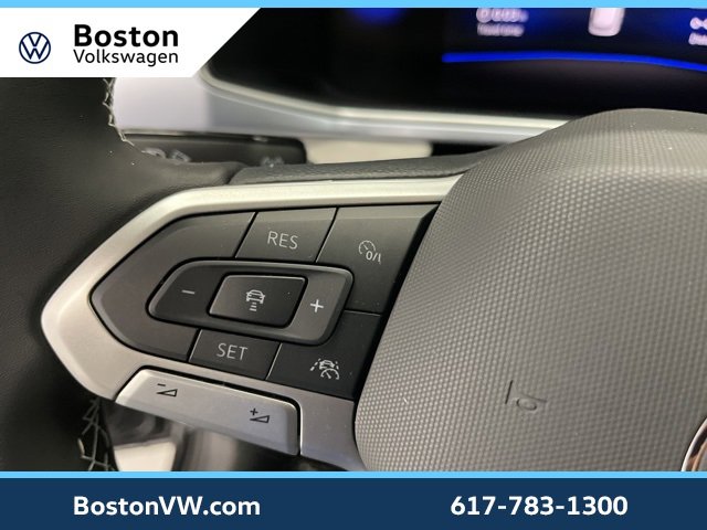 New 2026 Volkswagen Taos SE image 17