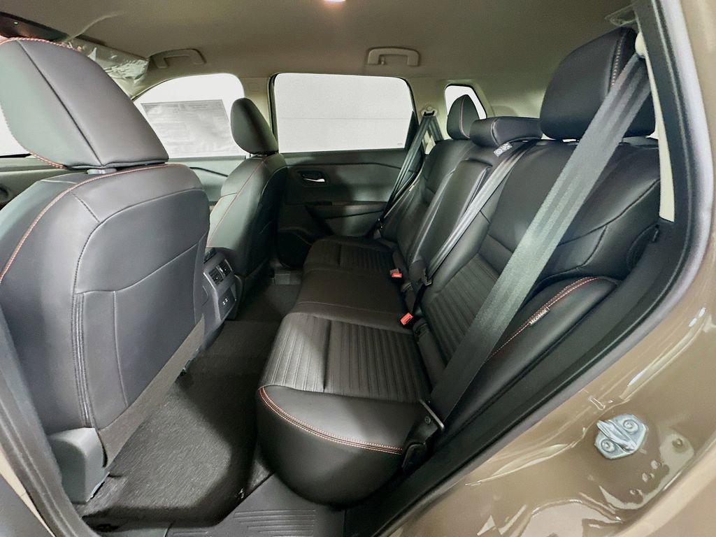 New 2026 Nissan Rogue SV image 31