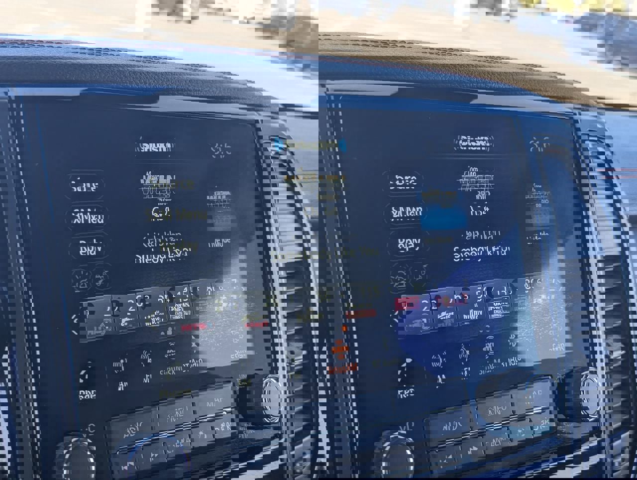 Used 2021 Nissan Titan PRO-4X w/ Pro-4x Convenience Package AWD/4WD image 23