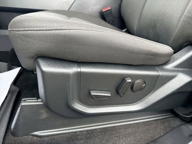 Used 2019 Ford F150 XLT w/ Equipment Group 302A Luxury AWD/4WD image 12