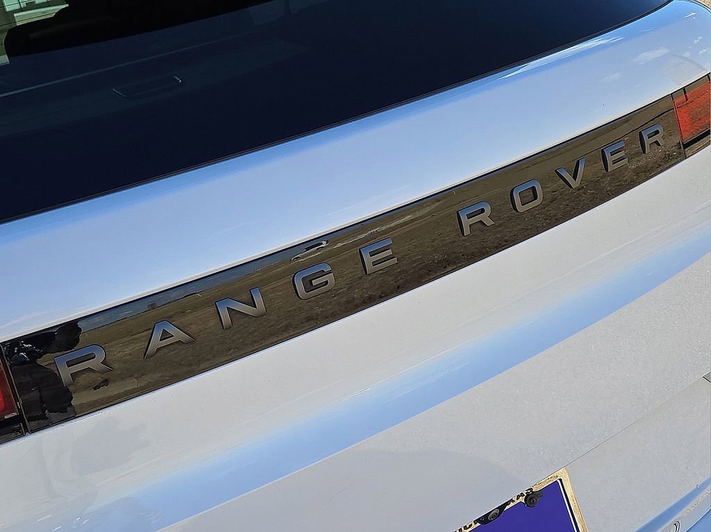 Used 2024 Land Rover Range Rover Sport Dynamic SE image 12