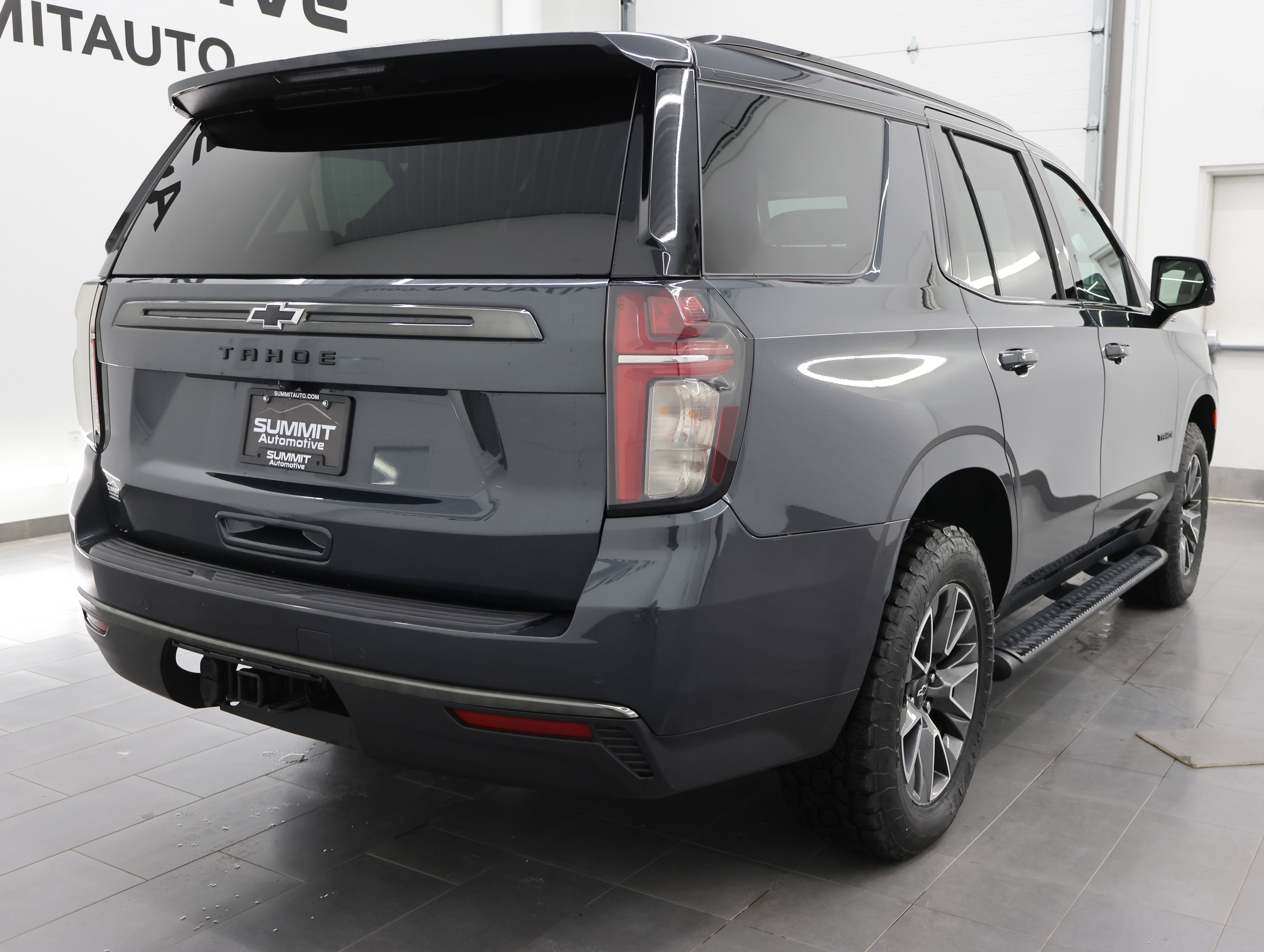 Used 2022 Chevrolet Tahoe Z71 w/ Z71 Off-Road Package image 5