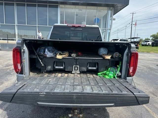 Certified 2024 GMC Sierra 1500 AT4 w/ Technology Package AWD/4WD image 17