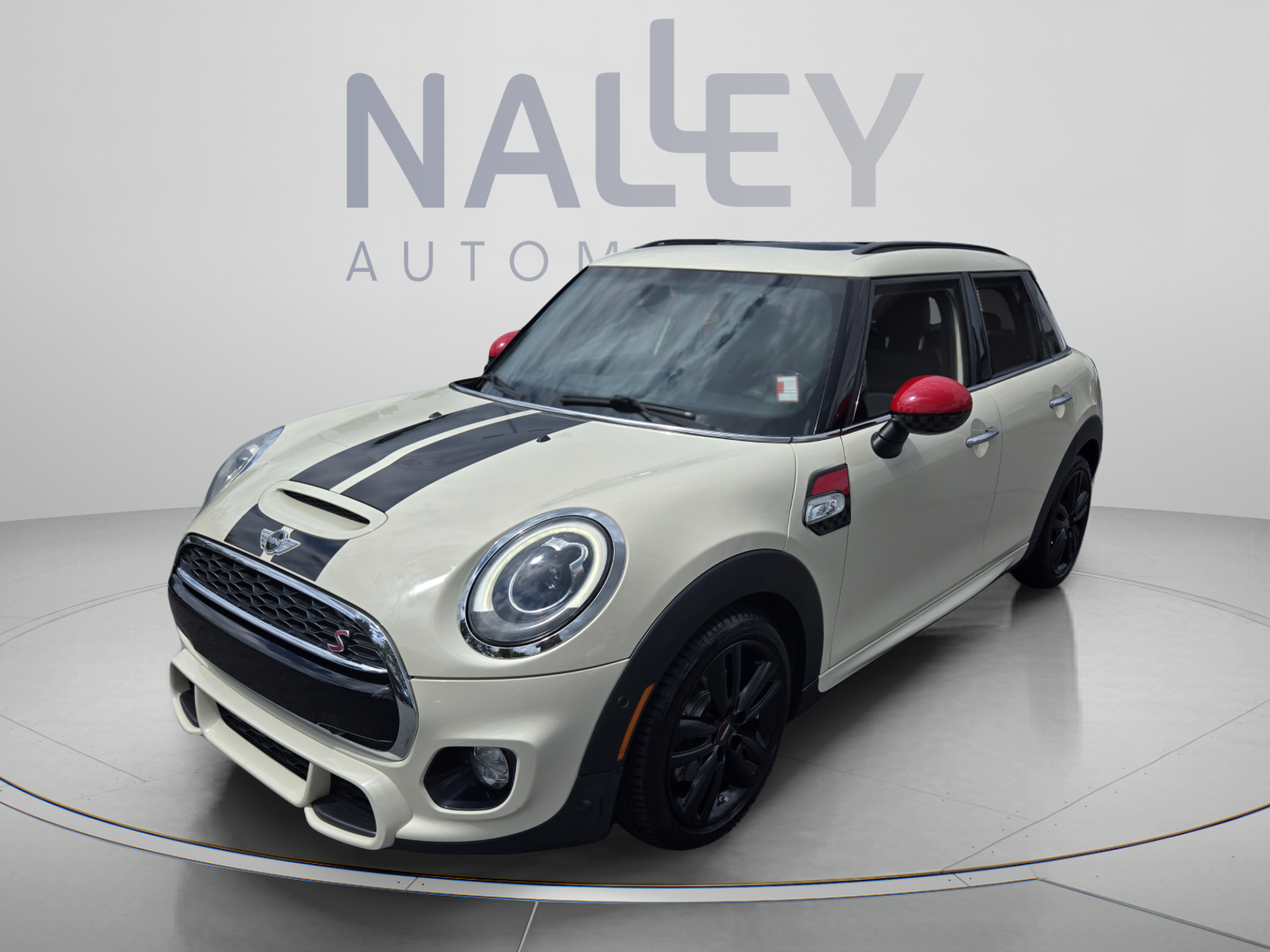 Used 2018 MINI Cooper S FWD image 1