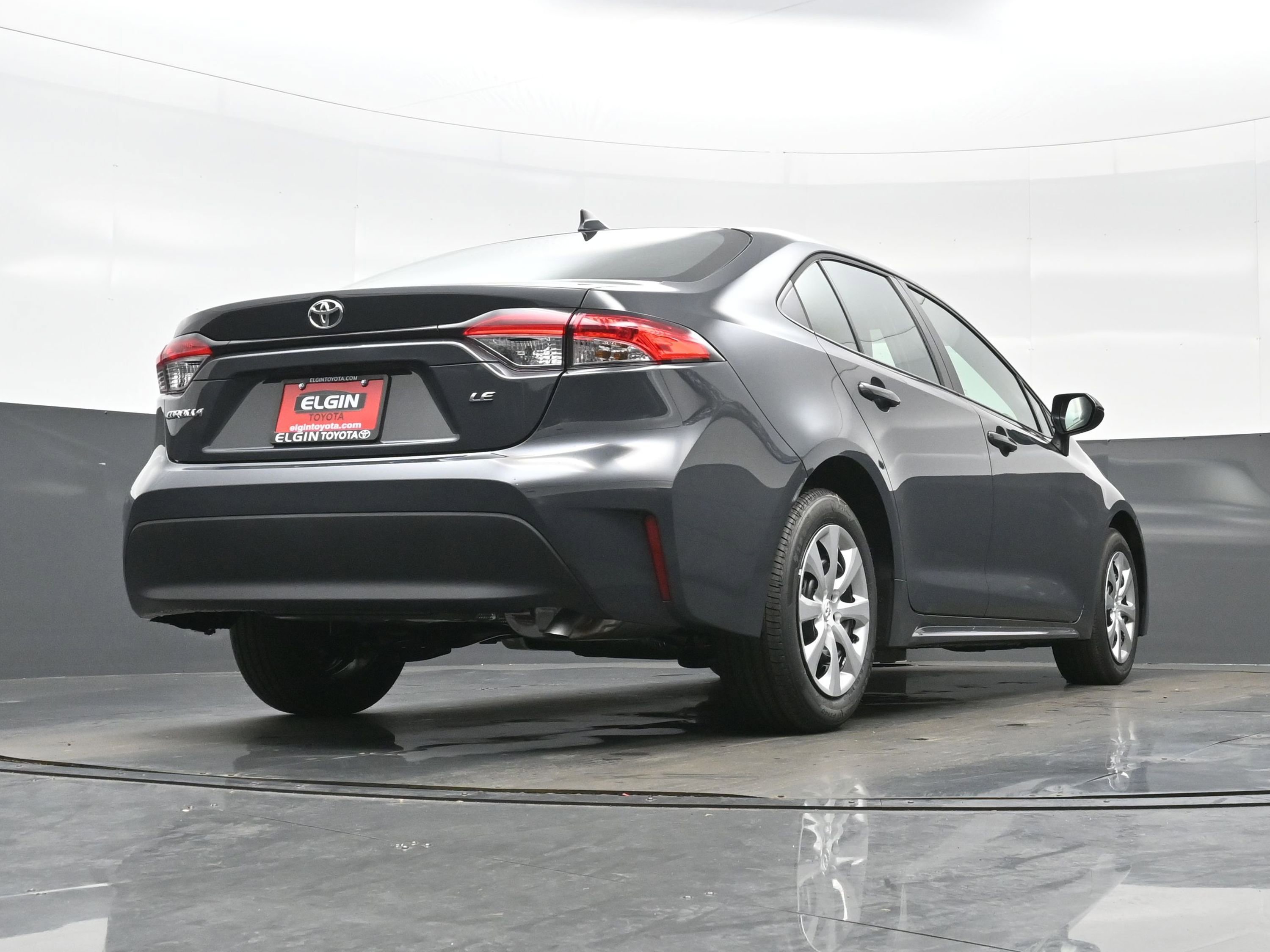 Used 2026 Toyota Corolla LE FWD image 29