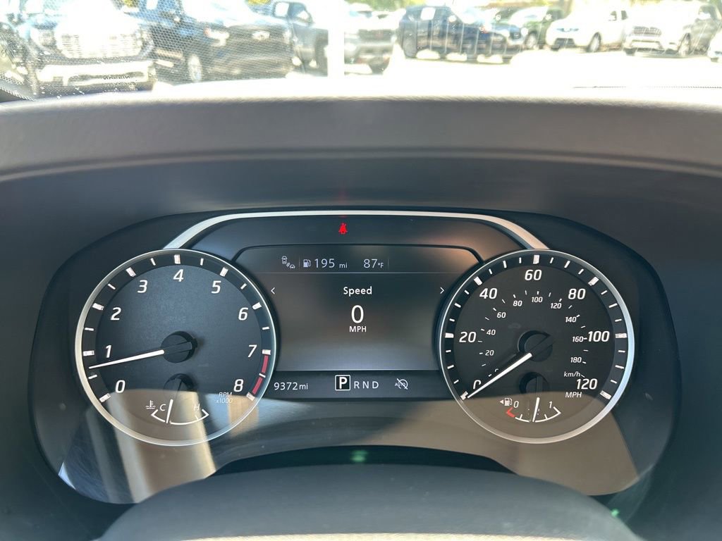Certified 2025 Nissan Frontier SV RWD image 26