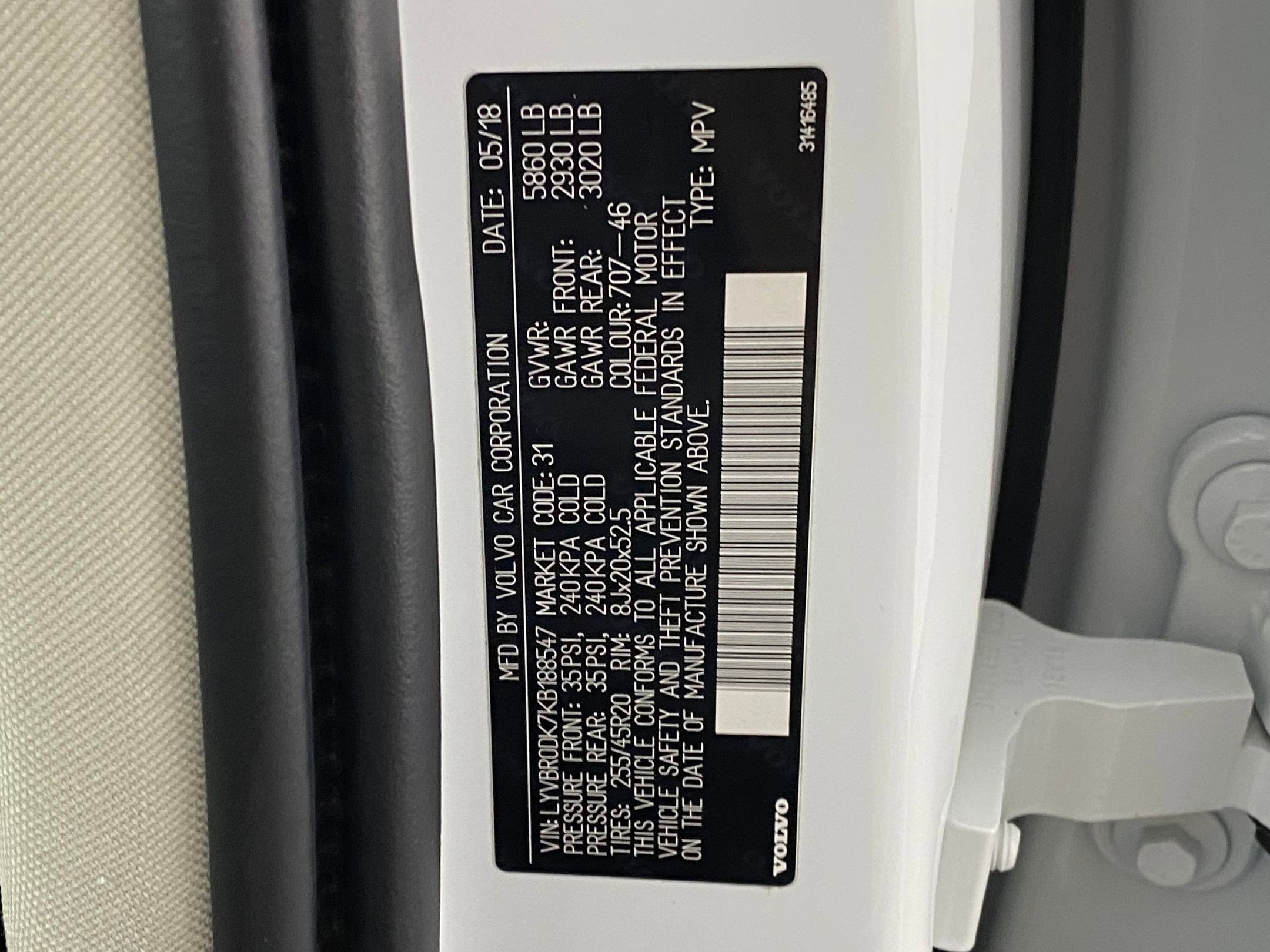 Used 2019 Volvo XC60 T8 Momentum w/ Advanced Package image 22