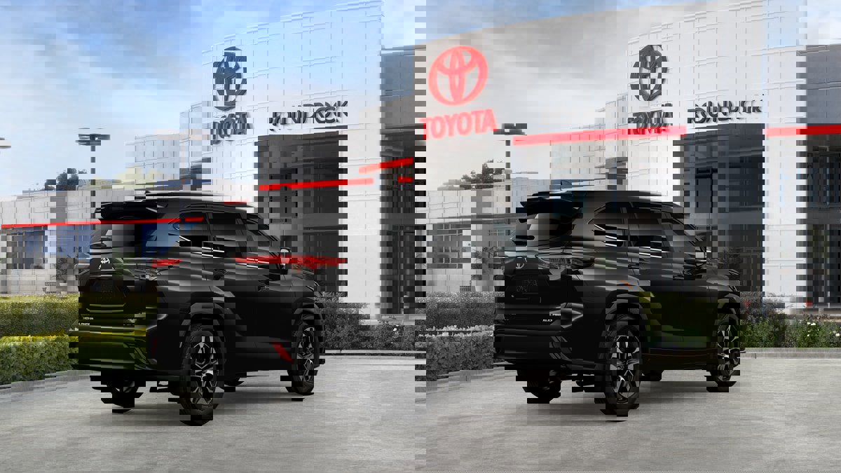 New 2026 Toyota Highlander XLE image 10